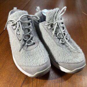 Orthofeet Coral Walking Sneakers Womens 8.5 X-Wide Grey Fuzzy Comfort Athleisure
